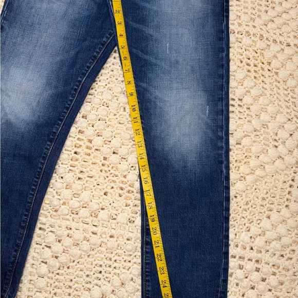 Gap Women’s Blue Jeans - Picture 4 of 11
